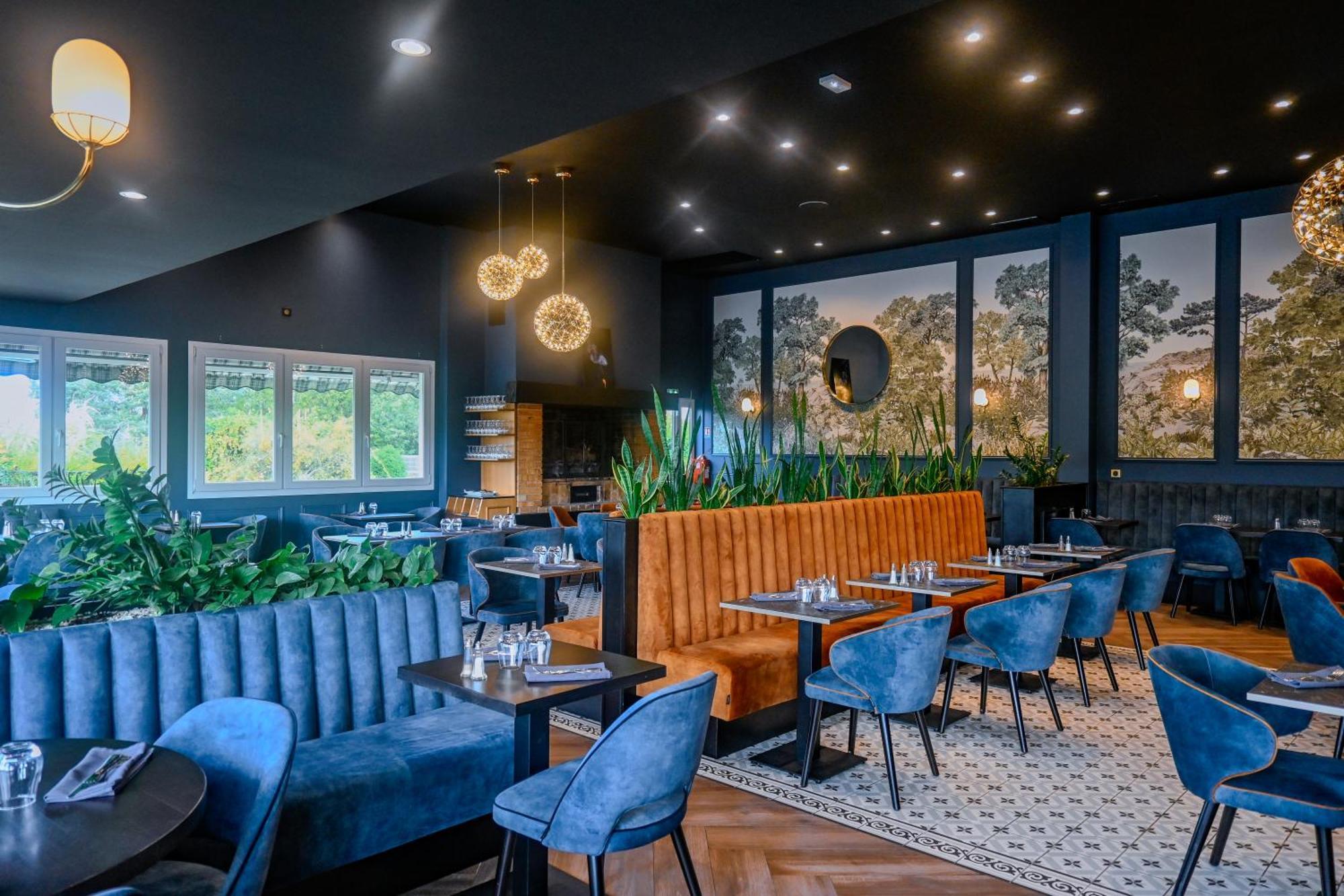 Logis Clermotel - Hotel & Restaurant アニェッツ エクステリア 写真