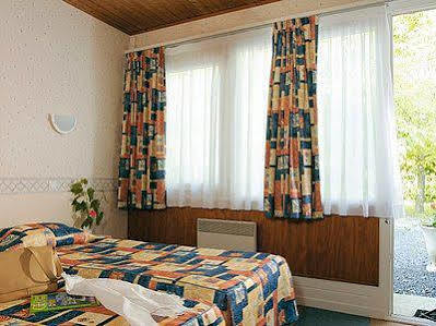 Logis Clermotel - Hotel & Restaurant アニェッツ エクステリア 写真